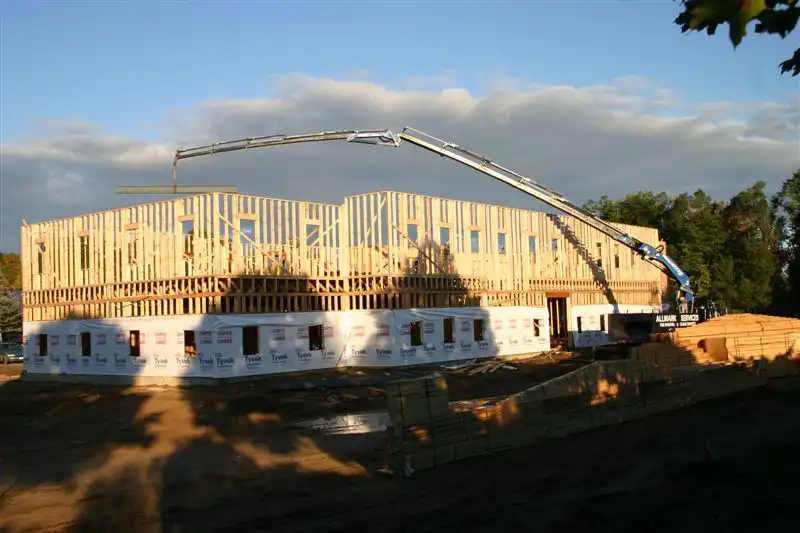 Allmark Tree & Crane Service gallery 3