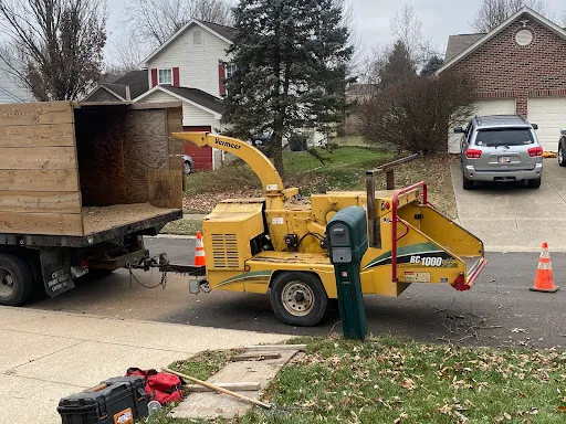 Hutson Tree Service gallery 5