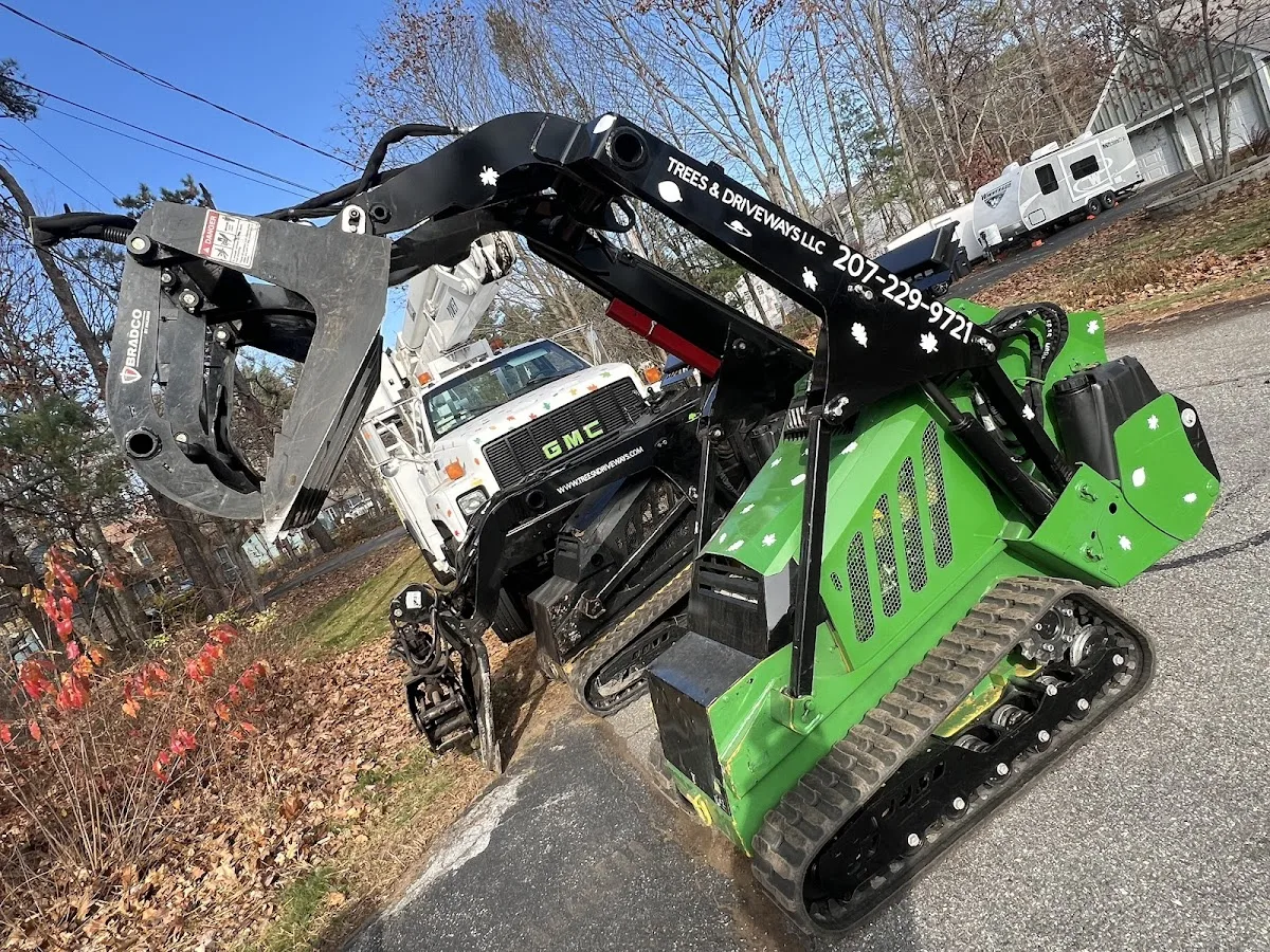 Trees & Driveways LLC. work site